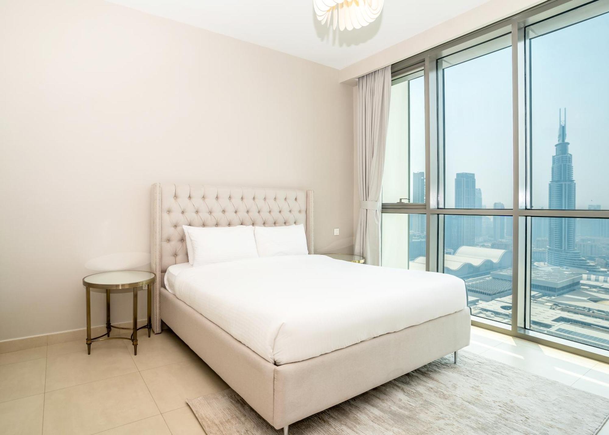 Homesgetaway - Sophisticated 3br With Maids In Downtown
