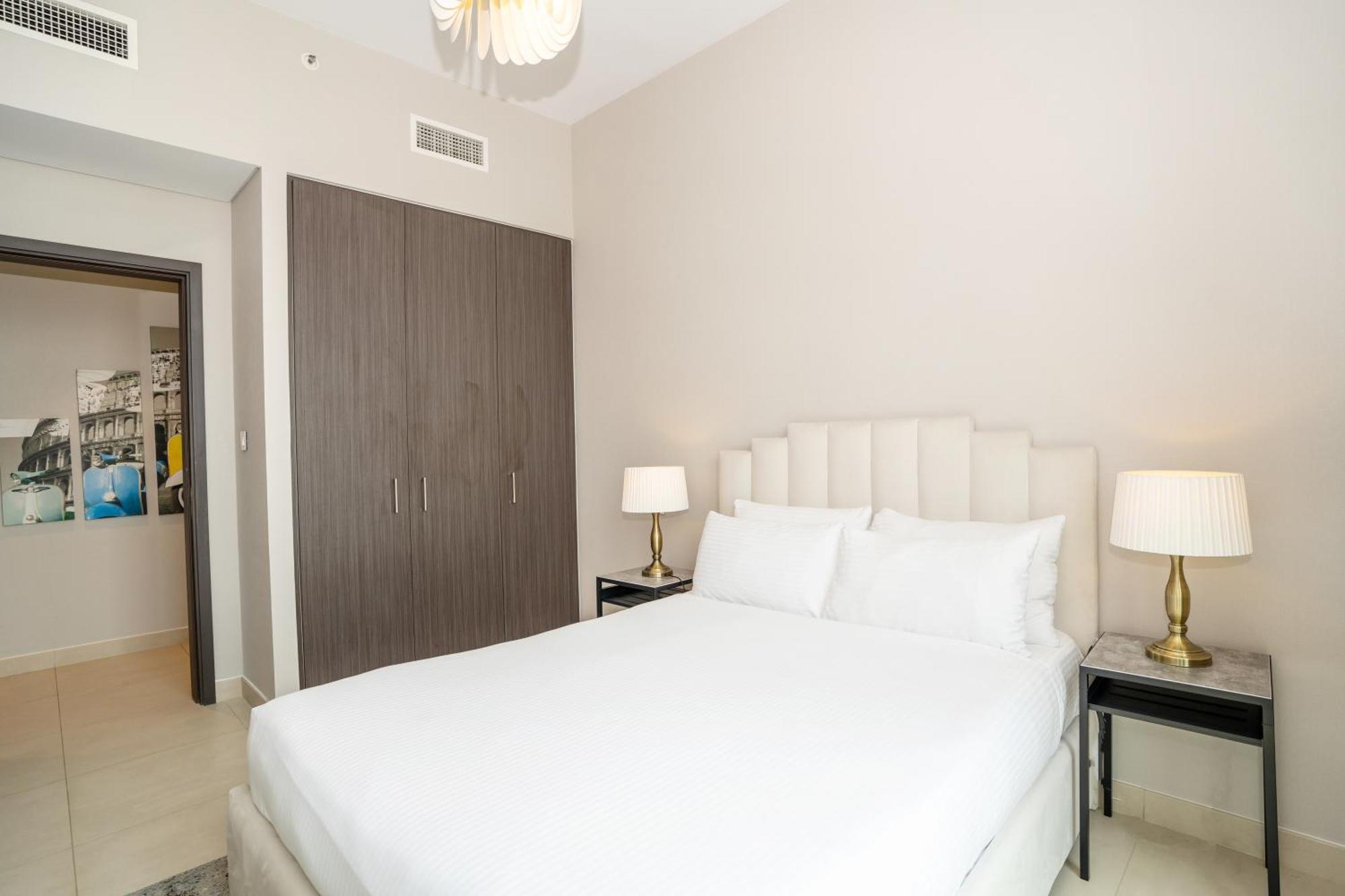 Homesgetaway - Sophisticated 3br With Maids In Downtown شقة دبي